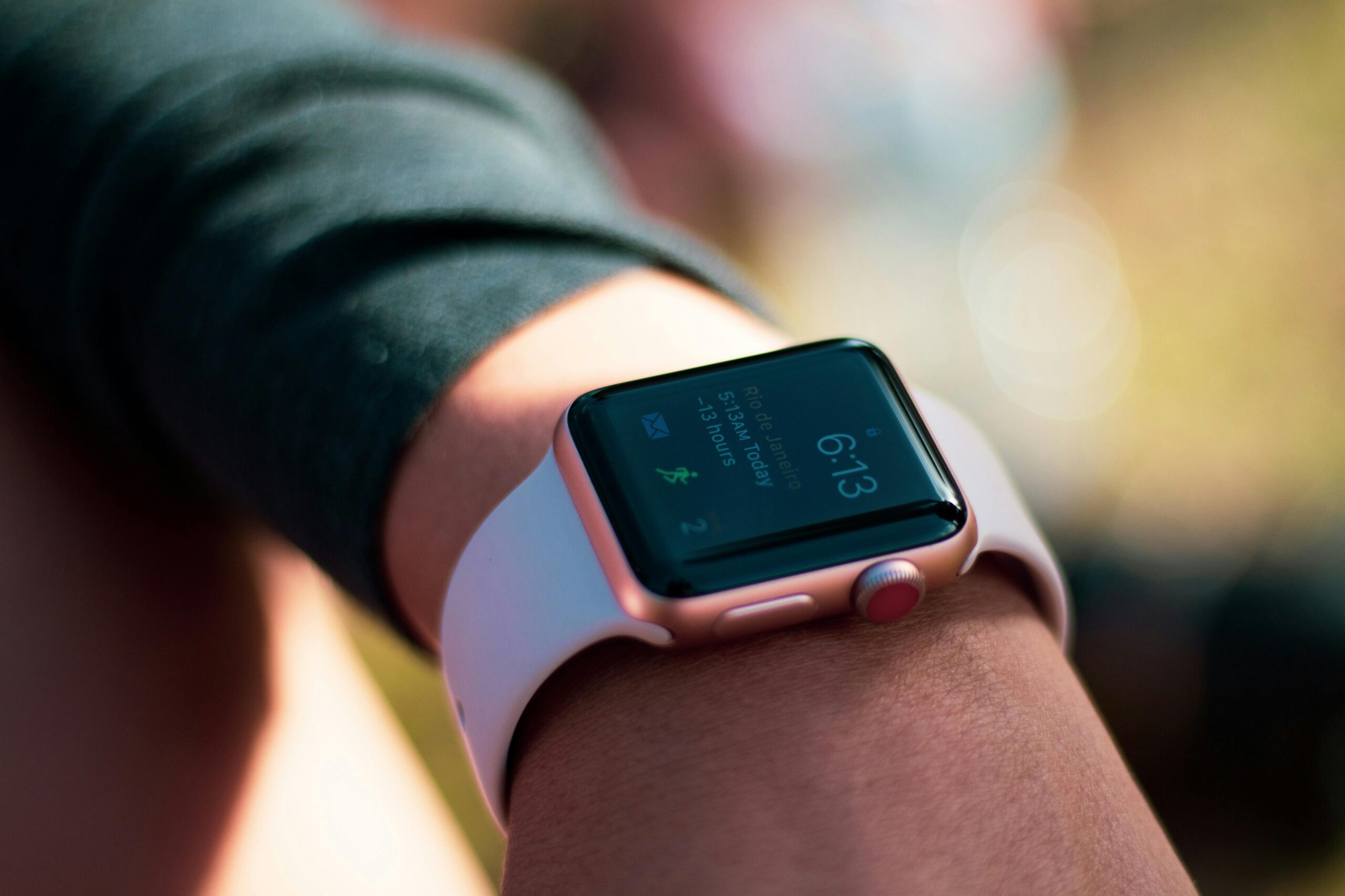 Selecting the Perfect Fitness Tracker for 2025: A Complete Guide