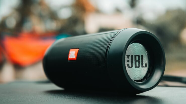 JBL Flip 7 Portable Bluetooth Speaker with Waterproof Design and Deep Bass